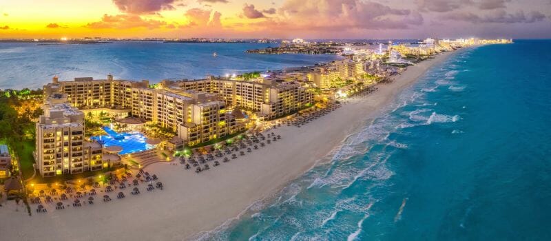 Cancun Travel Guide - hotel-zone -sunset