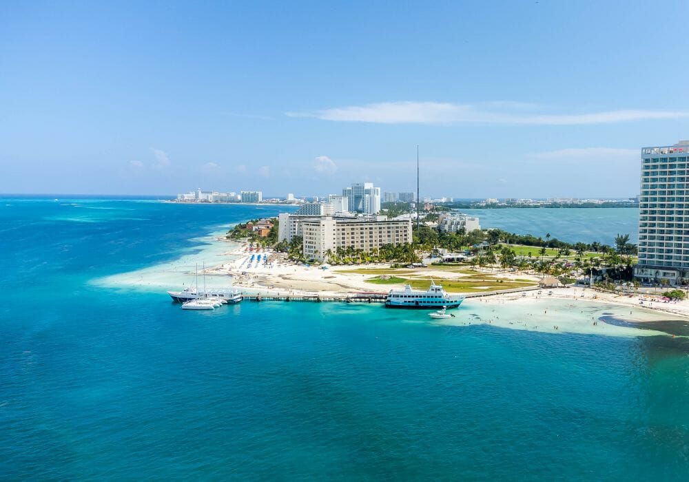 Cancun playa langosta