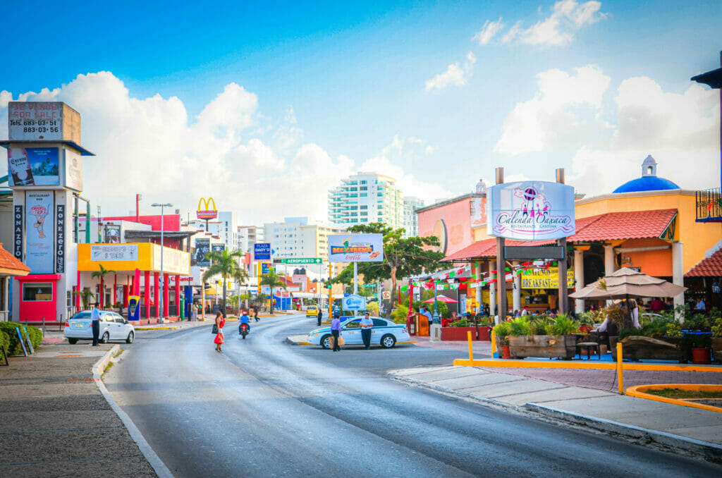 Cancun Hotel Zone Road - Driving in Cancun