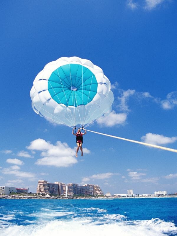 Parasailing in Cancun