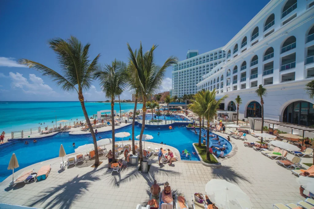 Riu Cancun hotel
