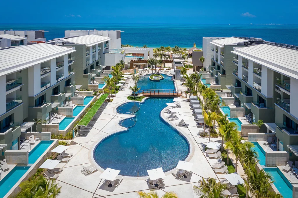 Catalonia Grand Costa Mujeres All Suites & Spa