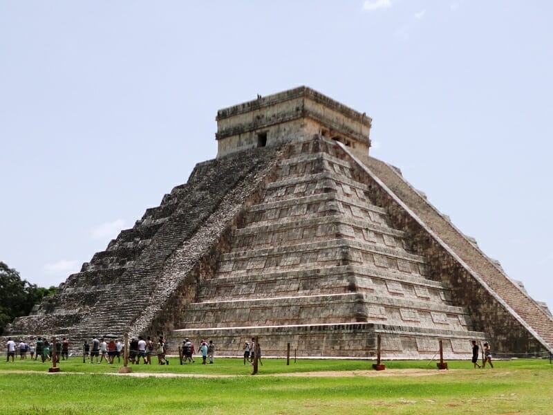 Kukulcan pyramid Chichen Itza