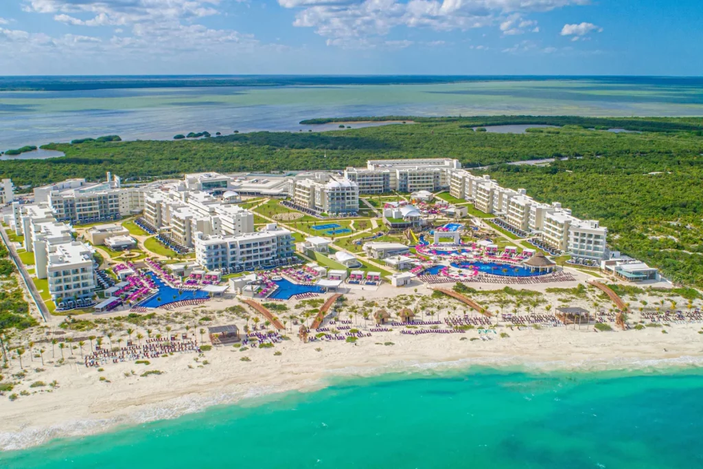 Planet Hollywood Cancun hotel