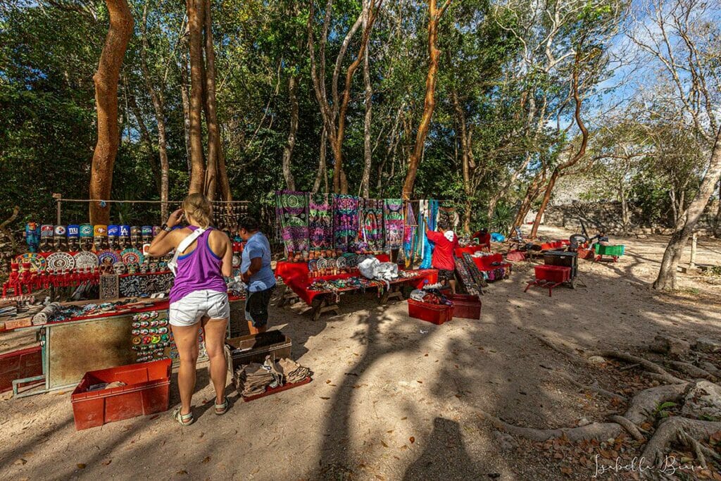 Chichen Itza Vendors