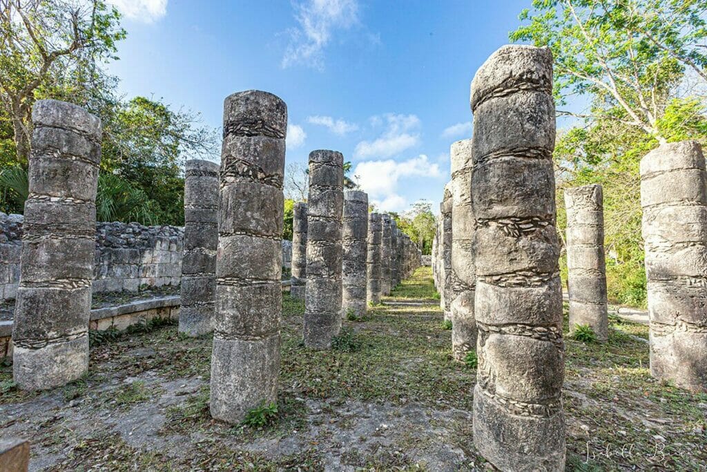 one thousand columns in Chichen Itza