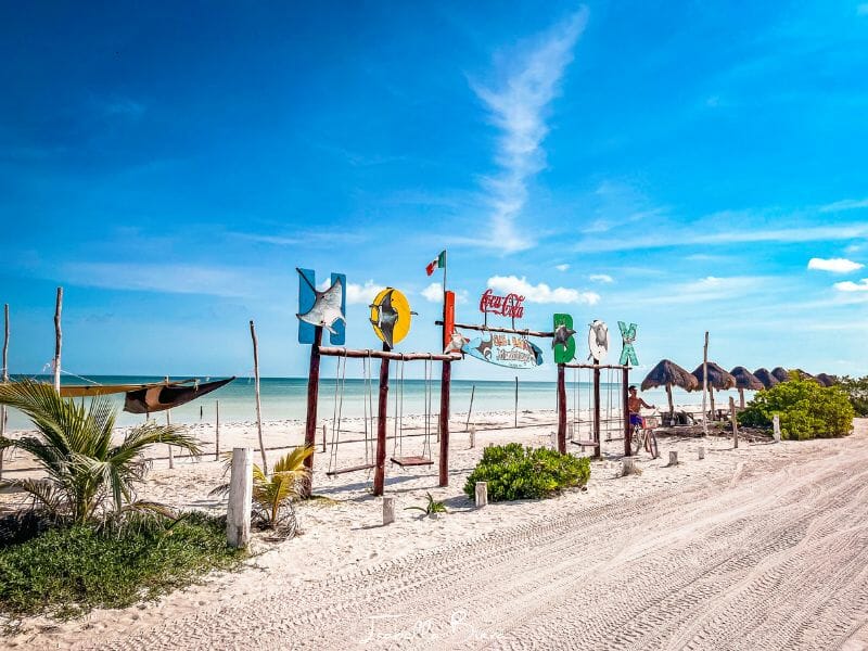 Holbox Sign 