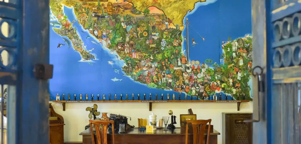 Mexican Folk Art Museum