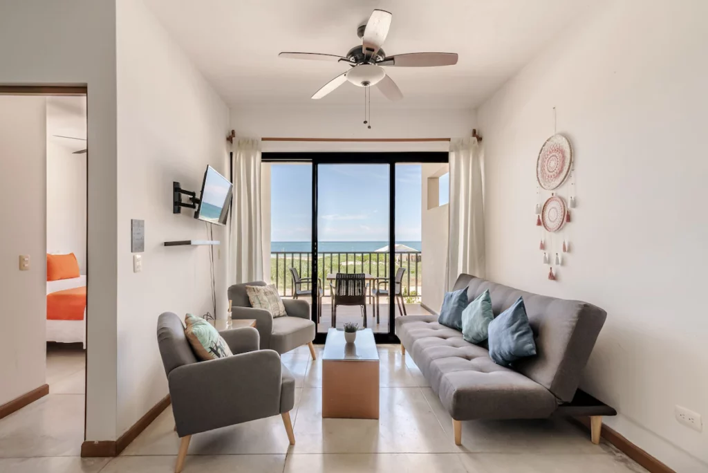 Vela's Condos Ocean Front hotel