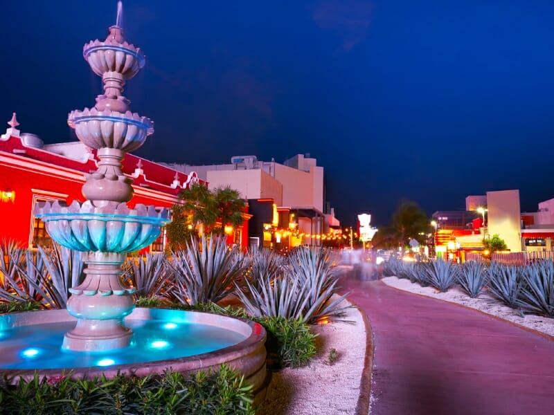Boulevard Kukulcan in Cancun Hotel Zone