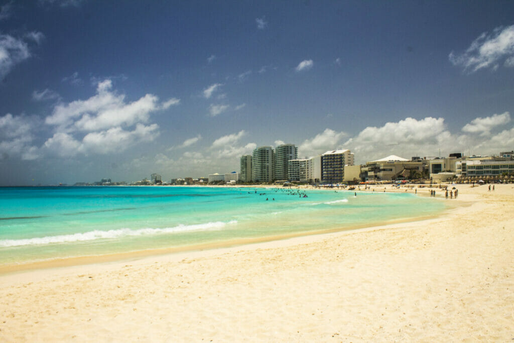 Cancun Crystal beach