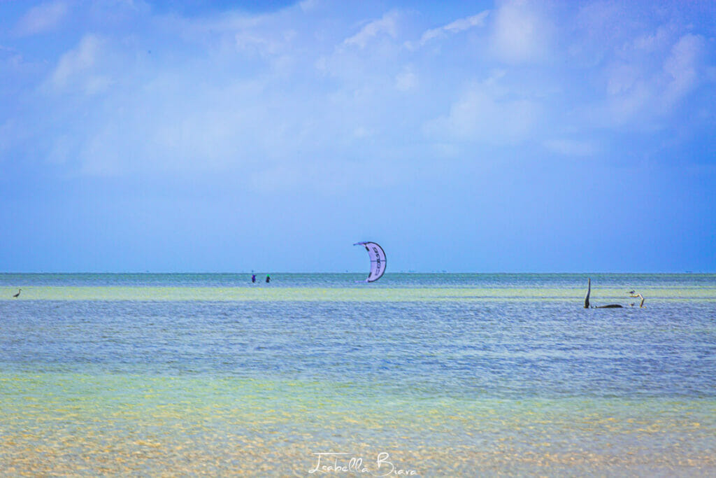 isla blanca lagoon kites