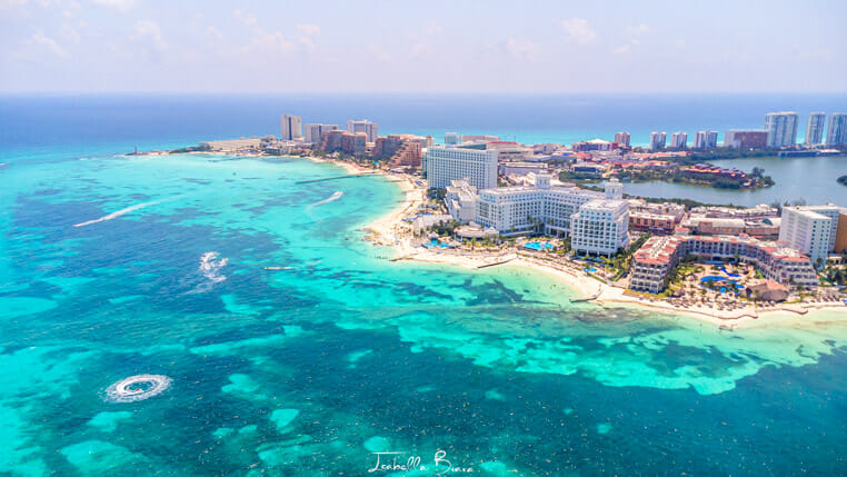 Punta Cancun beach