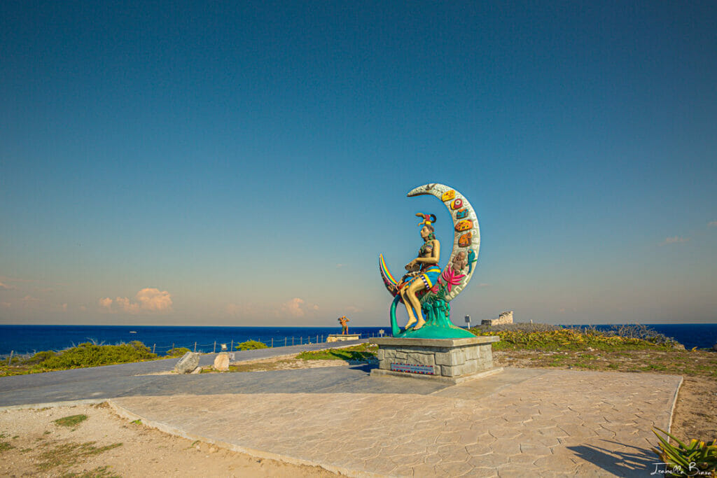 Moon statue Park in Isla Mujeres.