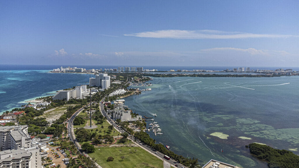 cancun hotel zone.