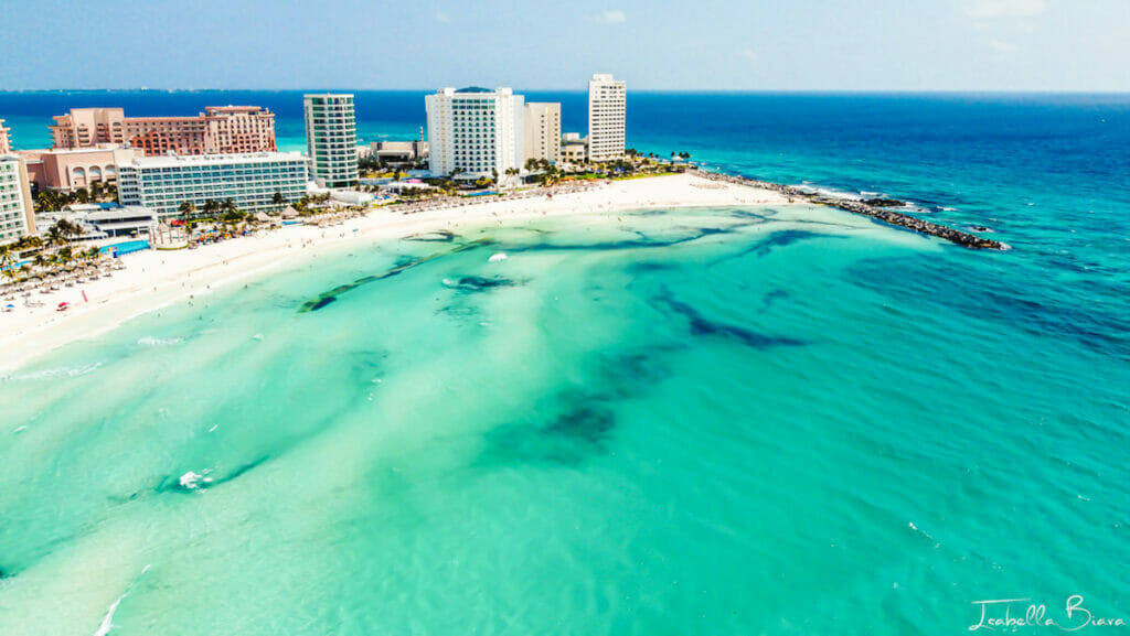 View of Punta Cancun and its blue sea.