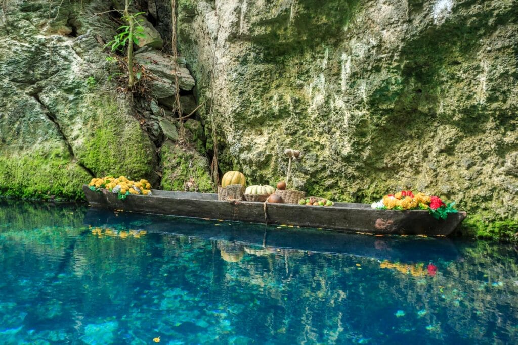 xcaret lake