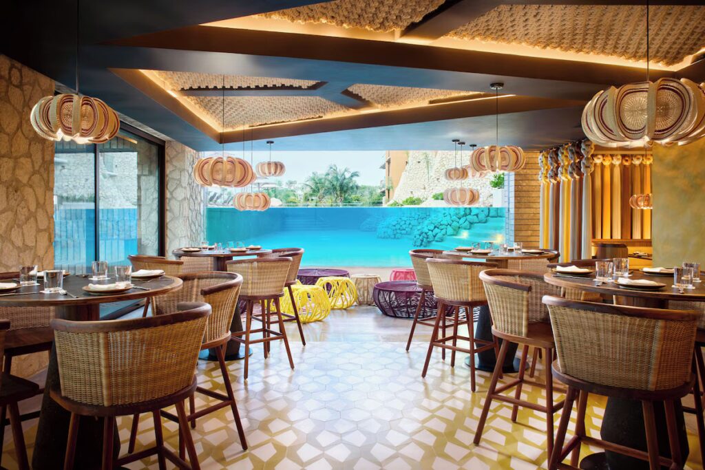 Hotel Restaurant