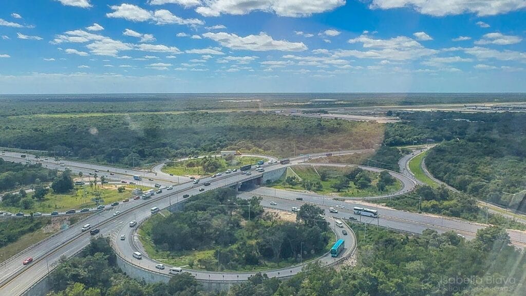 Cancun Airport highway